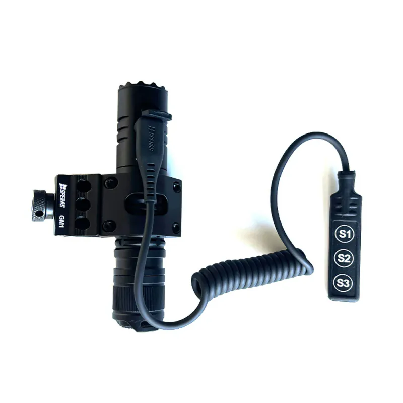 Speras EST Ficklampa 1900LM Paket